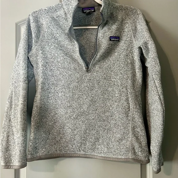 Patagonia Women’s Quarter Zip-Up Sweater in Heather Gray - Picture 3 of 6